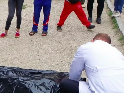 Mãe descobre que filho morreu via foto de grupo em WhatsApp
