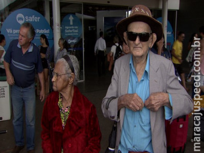 Idosos podem viajar de graça ou com desconto