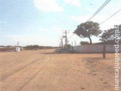 "Gatos" de energia resistem em área da Homex invadida