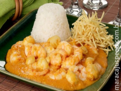 Receita rápida e fácil de strogonoff de camarão 