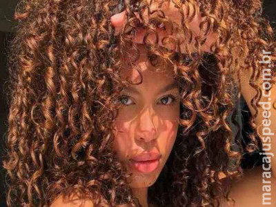 6 erros fatais que podem danificar os cabelos crespos 