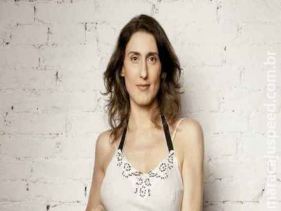 ‘Não me idealizem como Mulher-Maravilha’, ressalta Paola Carosella 