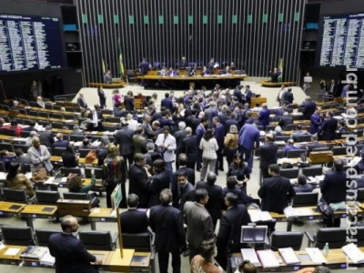 Câmara aprova MP que cria o programa Médicos pelo Brasil