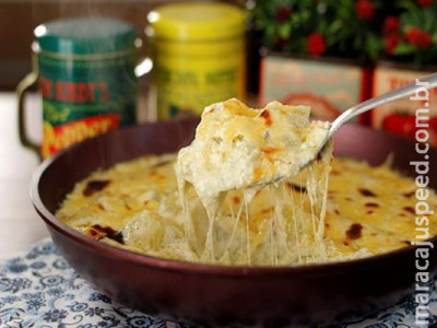 Batata Gratinada aos Três Queijos