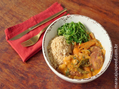 Feijoada de feijão branco