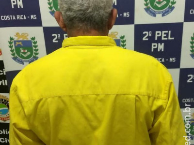 Homem joga álcool na esposa e nos filhos e ameaça queimá-los 