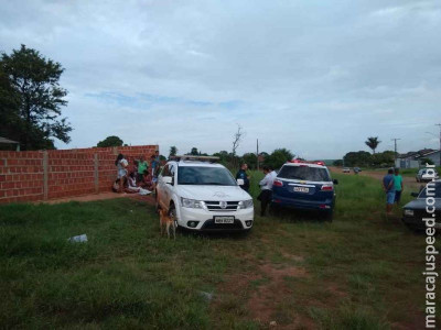Jovem é morto a tiros em frente da casa de ex-prefeito