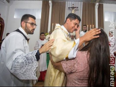 Coronavírus altera missas pelo País, abraços estão suspensos