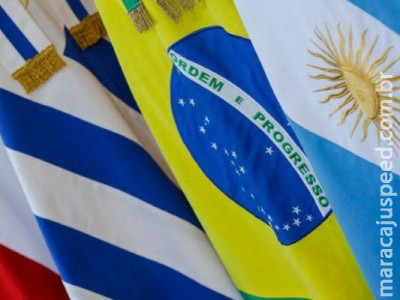 Estudantes e docentes do Mercosul passam a ter visto gratuito