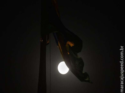 "Superlua" poderá ser vista amanhã