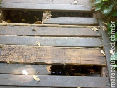 Vizinha alerta sobre riscos para crianças em praça do Itanhangá