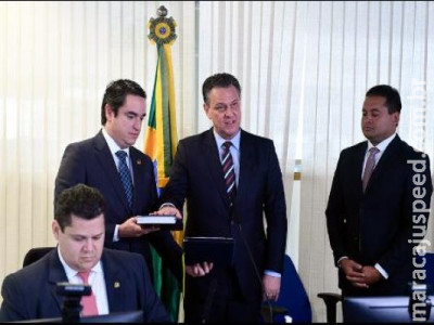 Terceiro colocado em eleição no MT toma posse no Senado