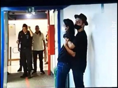 Homem invade prédio da Globo e faz repórter refém