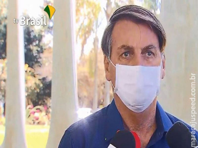 Bolsonaro diz que novo teste para covid-19 deu negativo