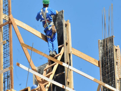 Confiança da construção cresce 6,6 pontos em julho