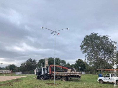 Lâmpadas de LED são instaladas em bairros de Nioaque