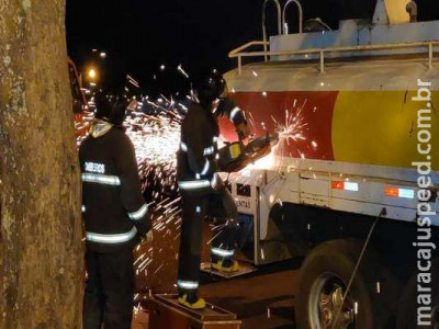 Maconha apreendida em caminhão tanque pesou mais de 9 toneladas