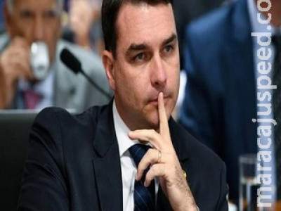 Flávio Bolsonaro renuncia a cargo na Mesa Diretora do Senado
