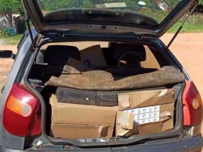 Polícia Militar apreende veículo com contrabando de cigarros