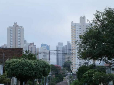  Ar seco predomina e tempo segue firme nesta terça-feira 