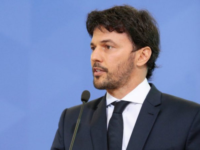 Governo vai trocar novamente chefe da Secom