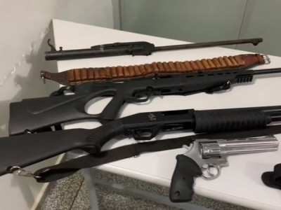 PM prende três após ameaças e apreende armas em Campo Grande