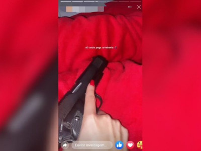 Corregedoria investiga PM que deu arma para namorada aprender a atirar