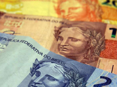 Famílias com dívidas em atraso crescem para 67,3% em abril