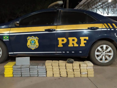 Mãe e filho são presos a caminho de Campo Grande com 63 kg de cocaína em Pampa
