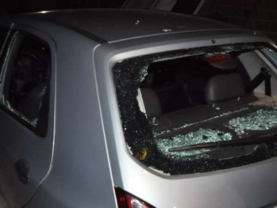 Morador é espancado e tem carro apedrejado no Jardim Canguru