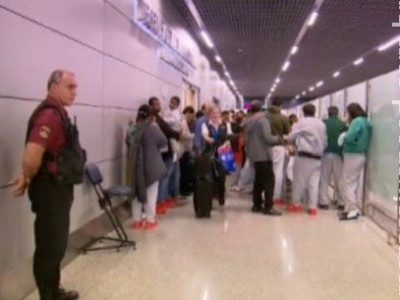 Parte dos brasileiros deportados dos EUA desembarca em Belo Horizonte