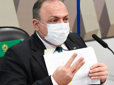 Pazuello soube de colapso em Manaus em 7 de janeiro, diz ex-secretário-executivo