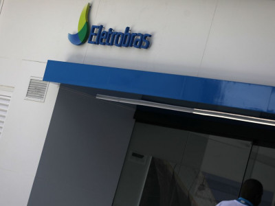Câmara aprova texto-base da MP de privatização da Eletrobras