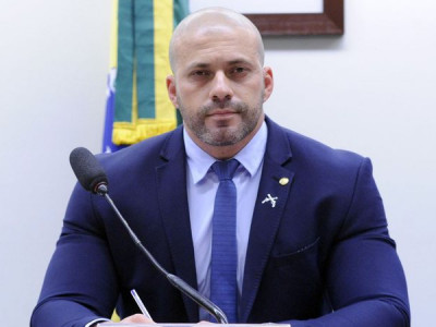 Conselho de Ética da Câmara aprova suspensão de Daniel Silveira