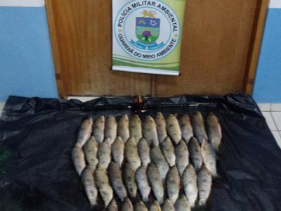 Homem é multado por pesca predatória no Rio Verde