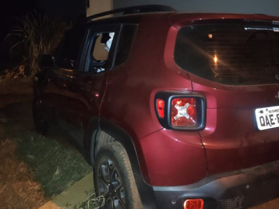 Jeep Renegade é encontrado parcialmente desmanchado e dois suspeitos são presos no Nova Lima