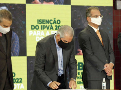 Servidores estaduais tem metade do 13° salário antecipado em MS