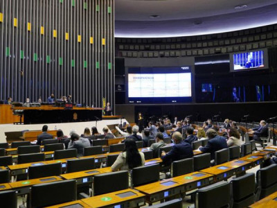 Voto impresso tem maioria para avançar na Câmara