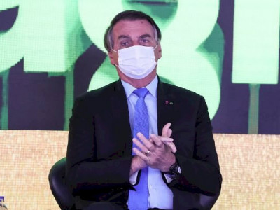 Gravações indicam que Bolsonaro demitiu ex-cunhado por não entregar salário, diz colunista