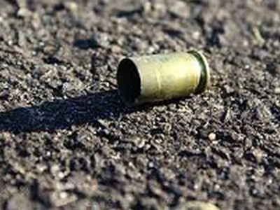 Jovem é ferida a tiros durante assalto a carro em Campo Grande