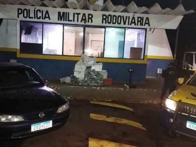 Polícia apreende maconha, skunk e maconha marroquina na MS-468