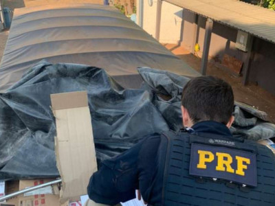PRF apreende 250 mil maços de cigarros em Terenos 