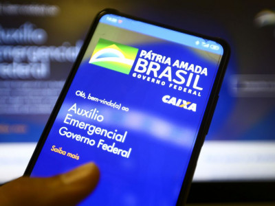 Caixa paga hoje auxílio emergencial a nascidos em junho