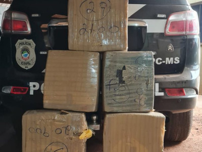 Após monitoramento, polícia apreende 143 kg de maconha