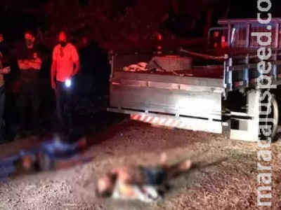Caminhonete é abandonada com 2 homens mortos a tiros em chácara