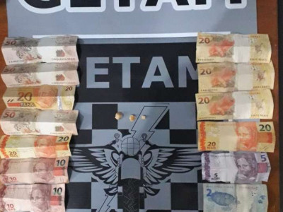 Durante rondas dois são presos por tráfico de drogas