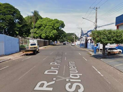 Homem reage a assalto e termina esfaqueado no Jóquei Club