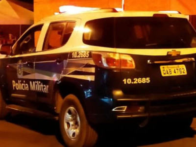 Homem tentar matar companheira enforcada e é preso