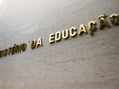 MEC abre novas vagas em curso para professor de alfabetização