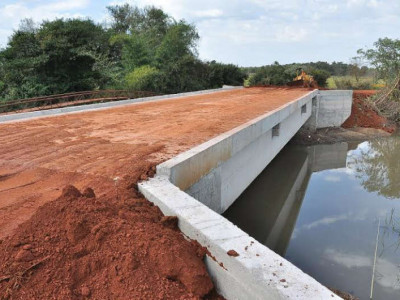MPE apura suposta poluição de córrego por indústria em Dourados